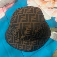 Cappello Fendi