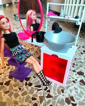 Salone parrucchiera barbie