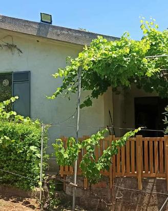 Casa di campagna con giardino - Lago e Mare