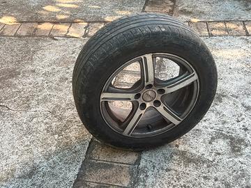 4 cerchi in lega 16” con gomme 215/55 ZR16 97W XL