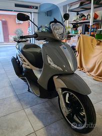 Piaggio Beverly 350
