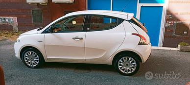 lancia Y  1.2 benzina gas 2012 km 132000