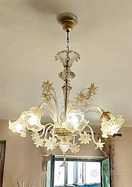 Lampadario e luce corridoio Murano