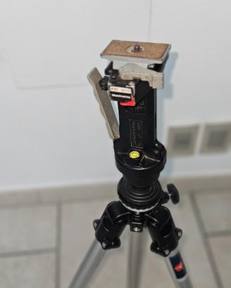 Cavaletto  290 nuovo con la testa 222 Manfrotto 