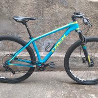 Trek 29 carbonio Superfly 6.8 oclv MTB S