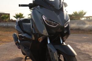 XMAX 300 Techmax