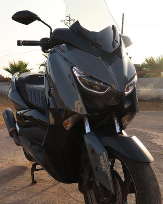 XMAX 300 Techmax