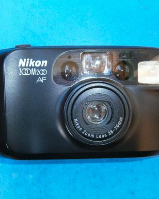 Nikon Zoom 200 AF