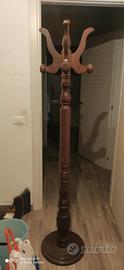 attaccapanni in legno 