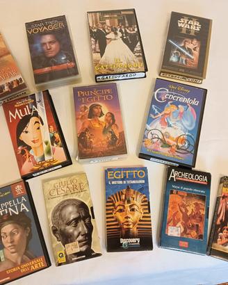 12 VHS: 7 Film + 5 documentari