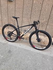 MTB garnet 