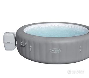 Piscina idromassaggio riscaldabile 8 posti