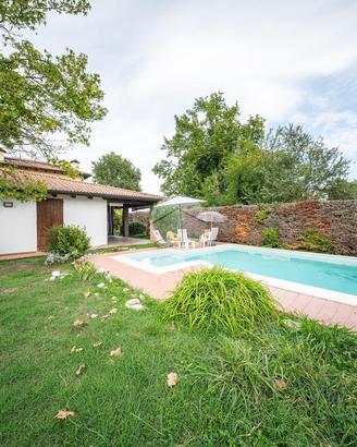 CASA SEMINDIPENDENTE A BORGO VIRGILIO