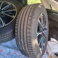 Se cerchi in lega MAK + pnaumatici 215/60 R17