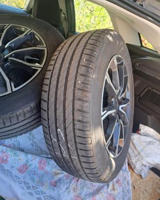 Se cerchi in lega MAK + pnaumatici 215/60 R17