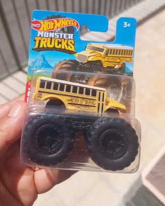 camion Monster Trucks hotwheels 