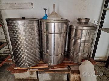 3 Bidoni inox olio d’oliva/vino