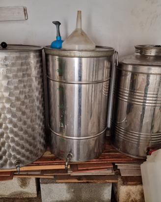 3 Bidoni inox olio d’oliva/vino