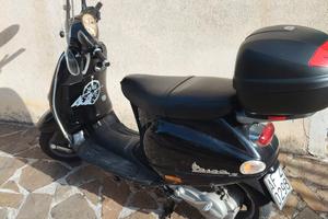 vespa ET4 125.  1998