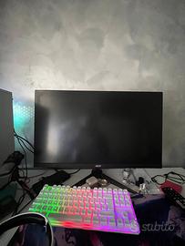 Monitor,mouse e tastiera