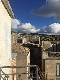 Sulle Madonie panoramica casa di montagna