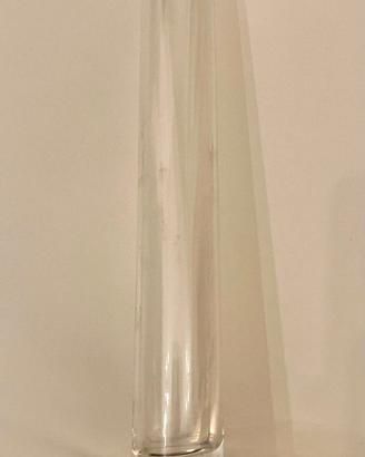 Vaso in vetro per fiore singolo