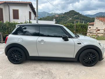 trattabile  MINI cooper F56