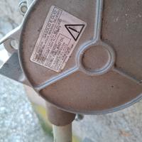 Pompa manuale per carburante