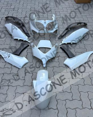 KIT CARENE IN O-F-F-E-R-T-A TMAX 01 07 BIANCO E OP