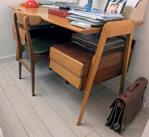 scrivania di Design Italiano