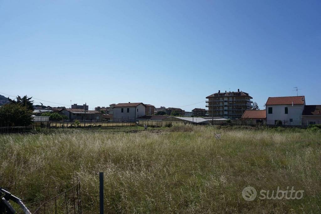 Terreno di 3585 m² a Camporosso - Vista 2