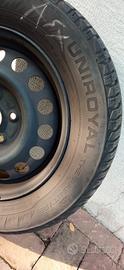 Gomme da neve M+S 195/65 R15 con cerchi in acciaio