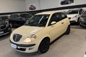 Lancia Ypsilon 1.2 16V Platino