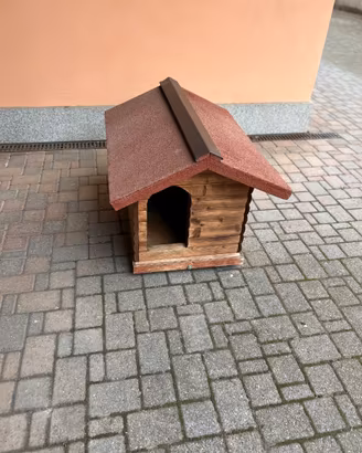Cuccia cane in legno da esterno