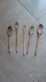 lotto di posate in legno 