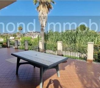 Appartanvilla 60mq con terrazza a Fondachello