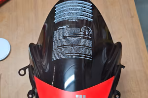 cupolino puig tuono V4 15-20 nuovo supporto rotto 