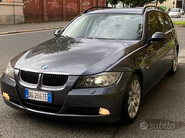 BMW 320i MSport automatico gpl