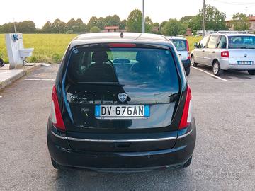 Lancia Musa benzina 1.4