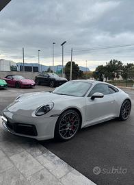 Porsche 911 carrera 4s