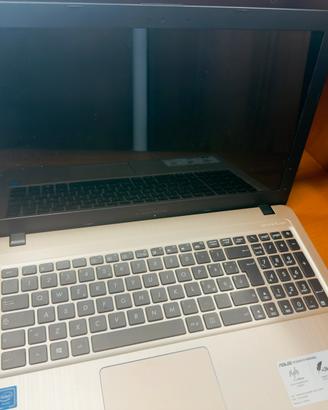 PC PORTATILE ASUS F540SA-XX0681