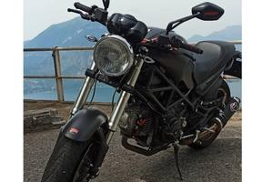 ducati monster 695