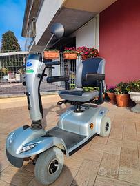 Scooter elettrico per anziani e disabili