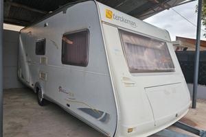 roulotte  tedesca con clima e veranda 