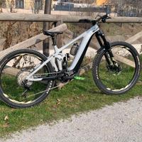 Giant Reign E+1 enduro elettrica