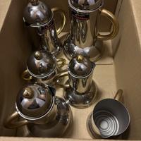 Caffettiere, lattiera e zuccheriera vintage