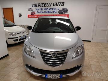 LANCIA YPSILON ANNO 2015 BZ 1.2 ADATTA NEOPATENTAT