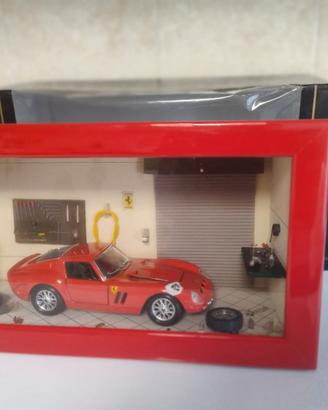 Diorama MONNALISA - garage Ferrari 250 GTO 1962
