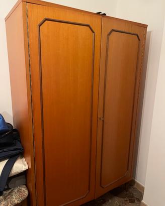 armadio in legno