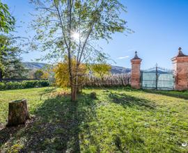 STORICA VILLA SIGNORILE A NIRANO